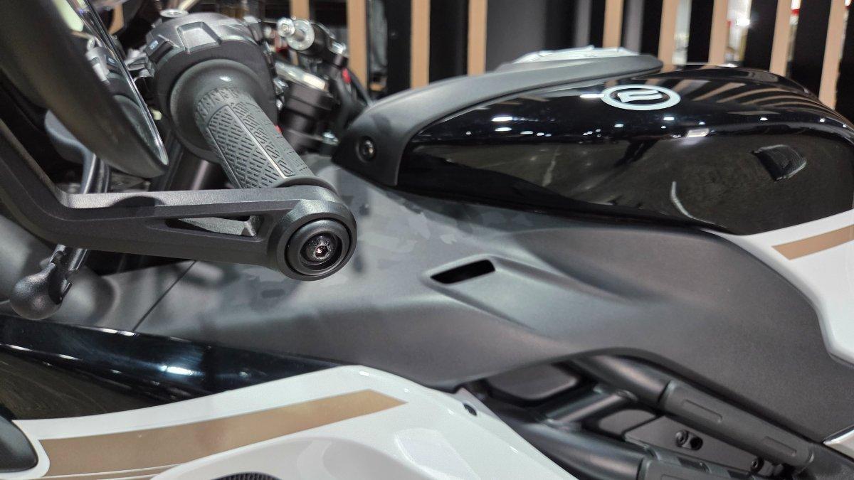2025 CF MOTO 500 SR VOOM SPORTS