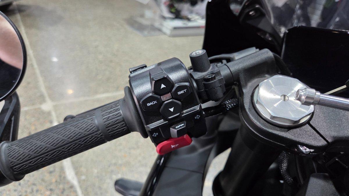2025 CF MOTO 500 SR VOOM SPORTS