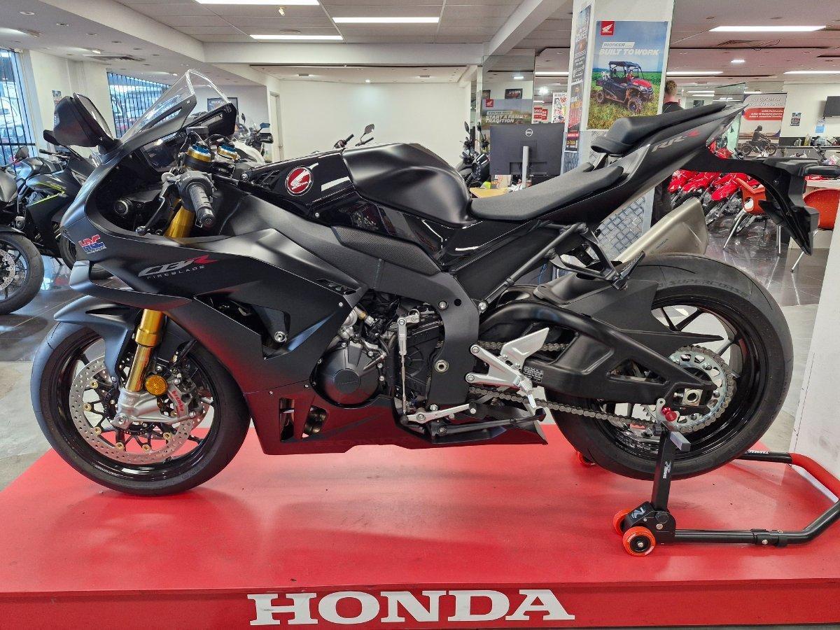 2024 HONDA CBR1000RR-R SP (FIREBLADE) ABS ROAD