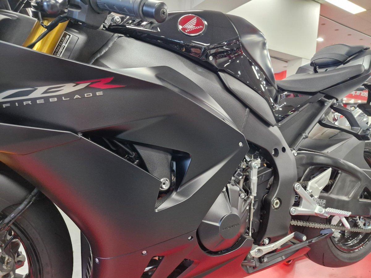 2024 HONDA CBR1000RR-R SP (FIREBLADE) ABS ROAD