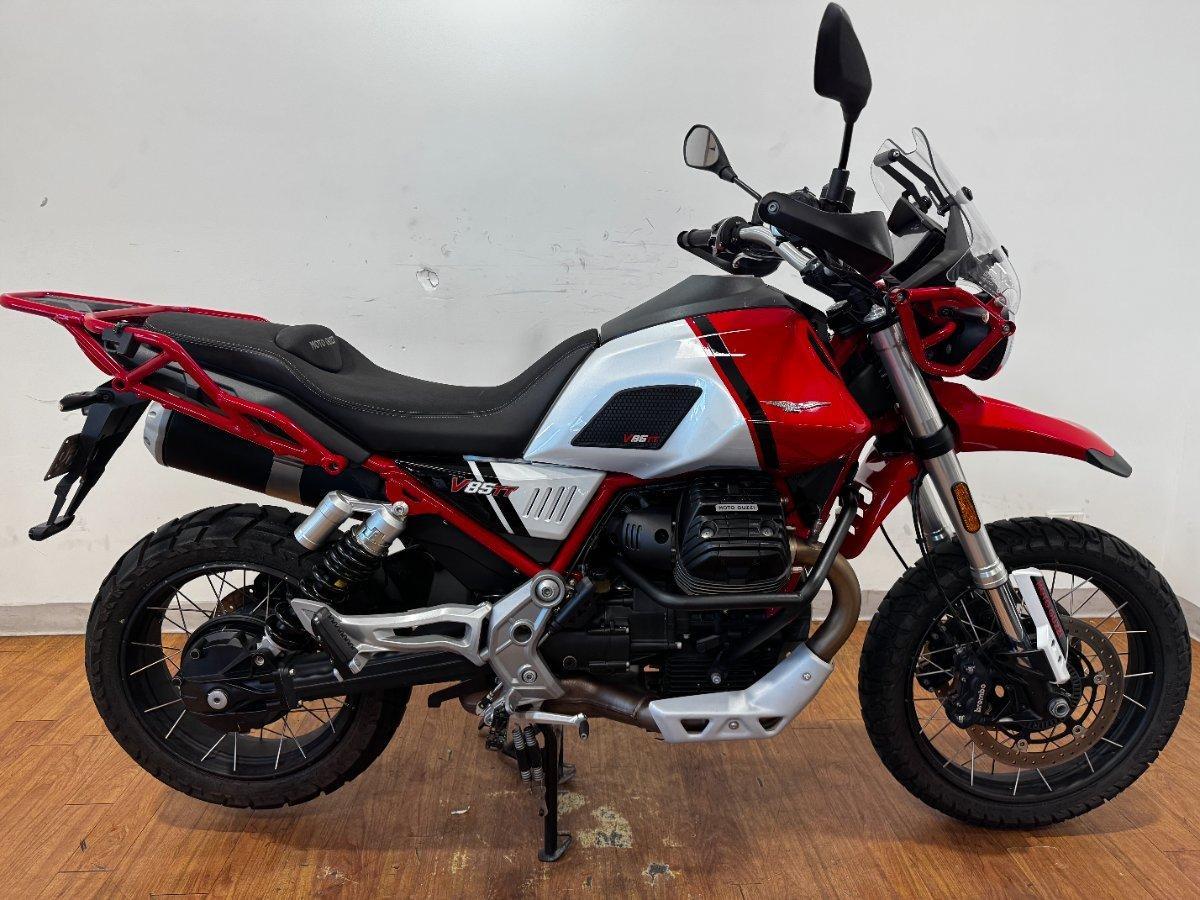 2022 MOTO GUZZI V85 TT DUAL SPORTS