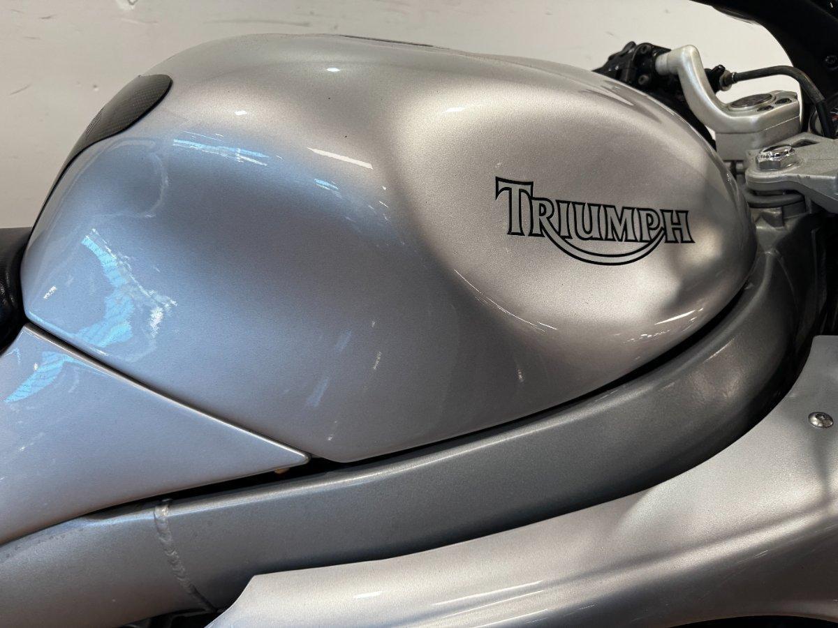 2002 TRIUMPH SPRINT ST SPORTS