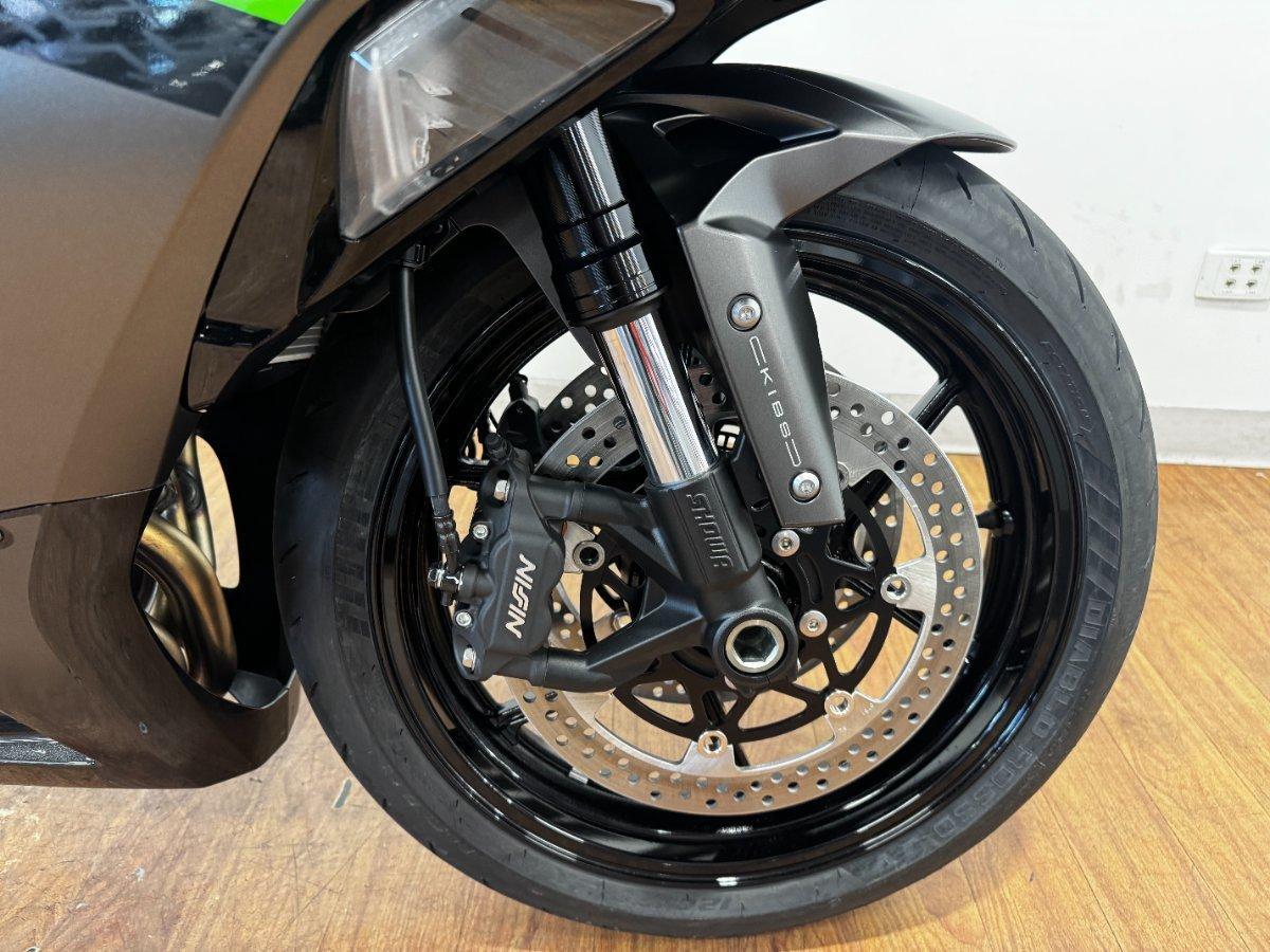 2026 KAWASAKI NINJA ZX-6R (636) SPORTS