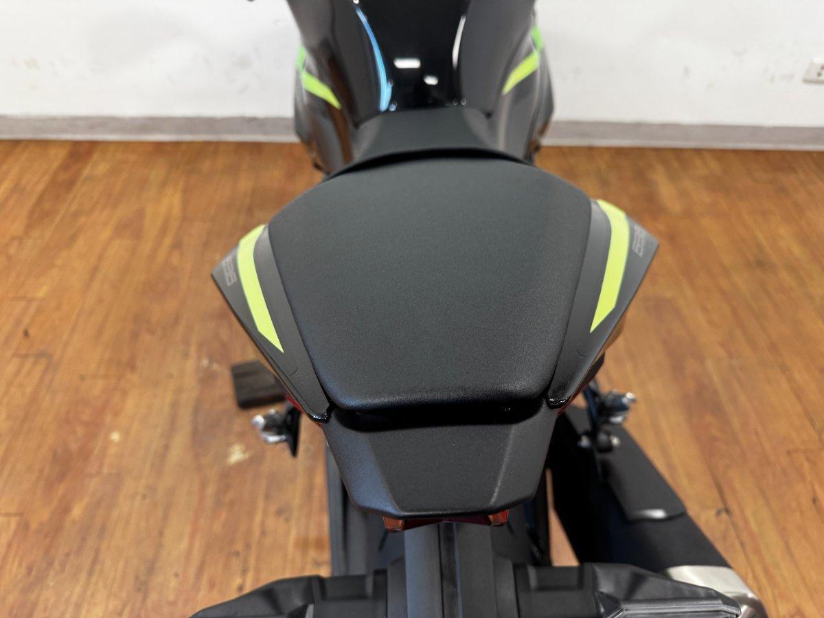 2026 KAWASAKI NINJA ZX-6R (636) SPORTS