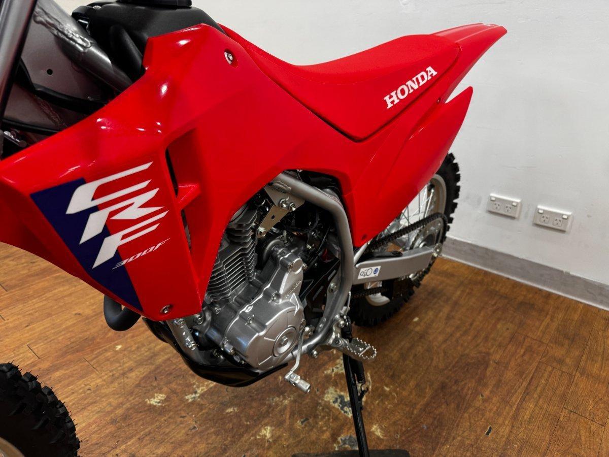2026 HONDA CRF300F TRAIL