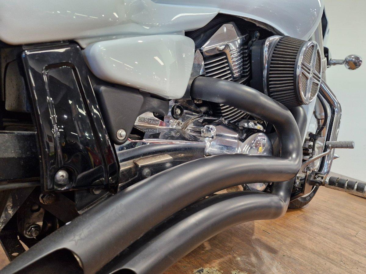 2009 SUZUKI VZR 1800 BOULEVARD (M109R) CRUISER
