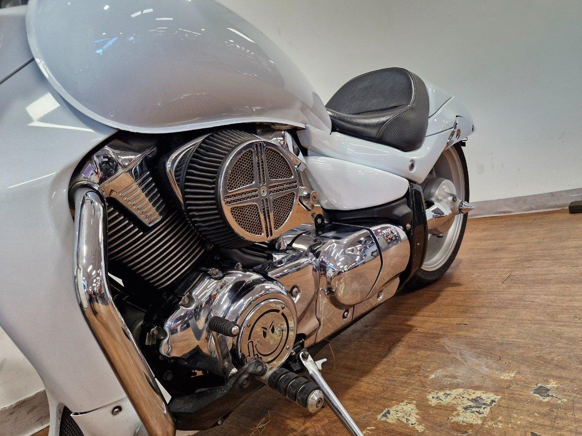 2009 SUZUKI VZR 1800 BOULEVARD (M109R) CRUISER