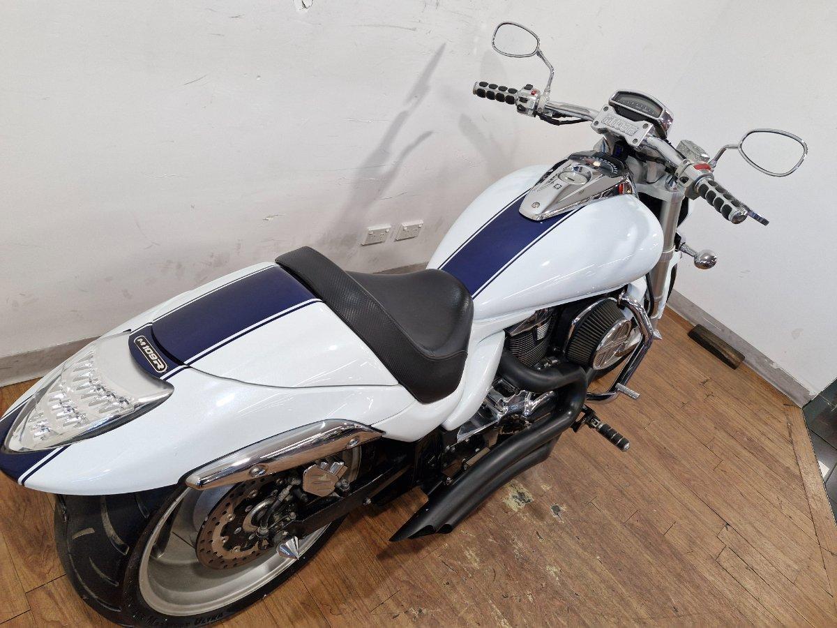 2009 SUZUKI VZR 1800 BOULEVARD (M109R) CRUISER