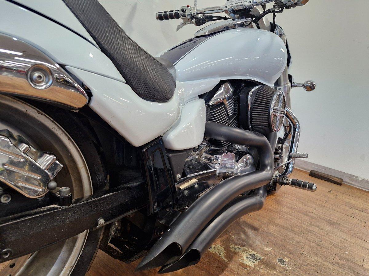 2009 SUZUKI VZR 1800 BOULEVARD (M109R) CRUISER
