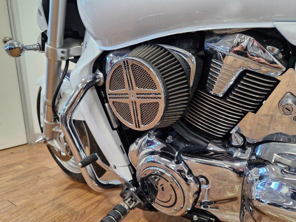2009 SUZUKI VZR 1800 BOULEVARD (M109R) CRUISER