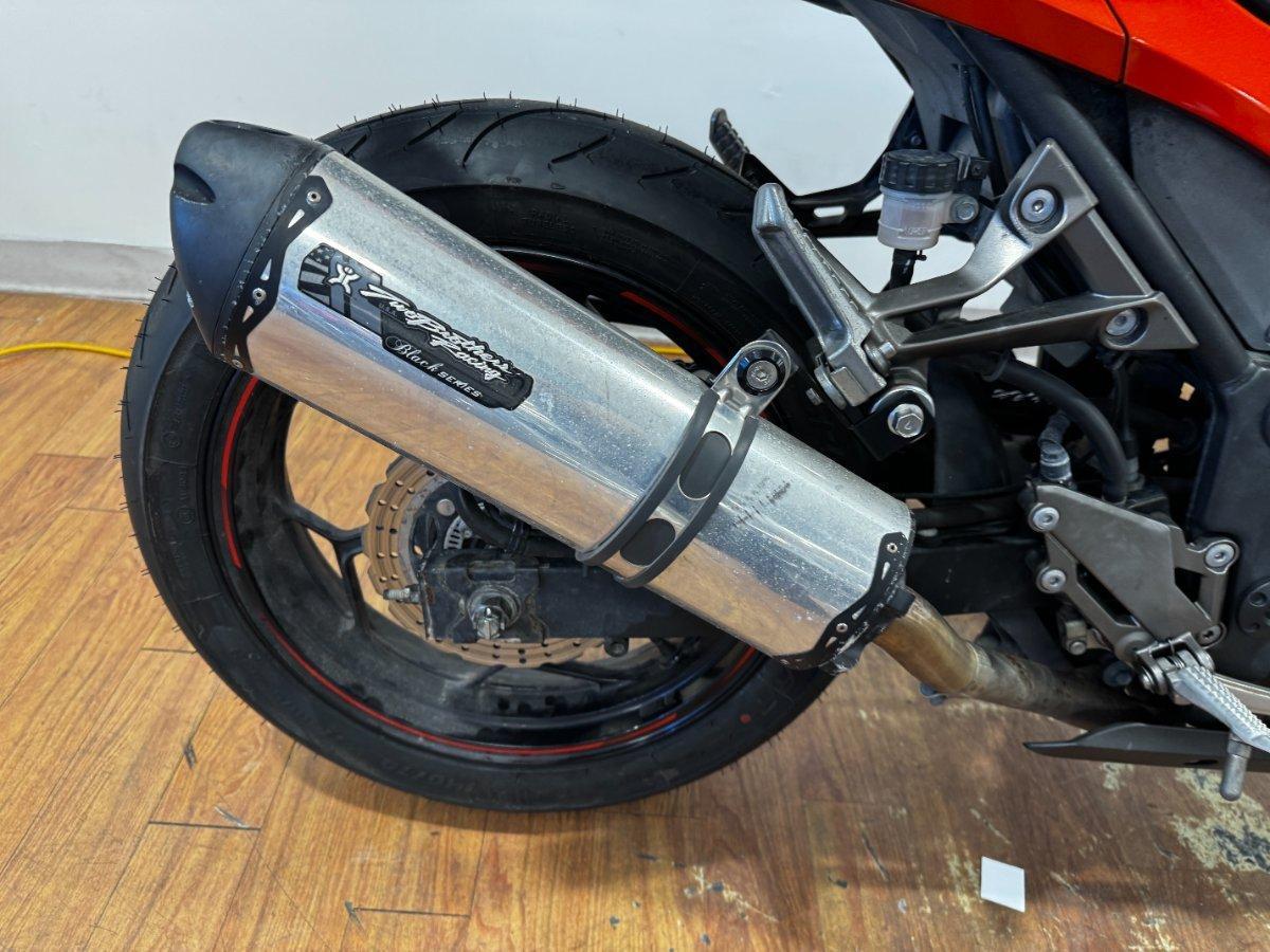 2015 KAWASAKI NINJA 300 ABS SPORTS
