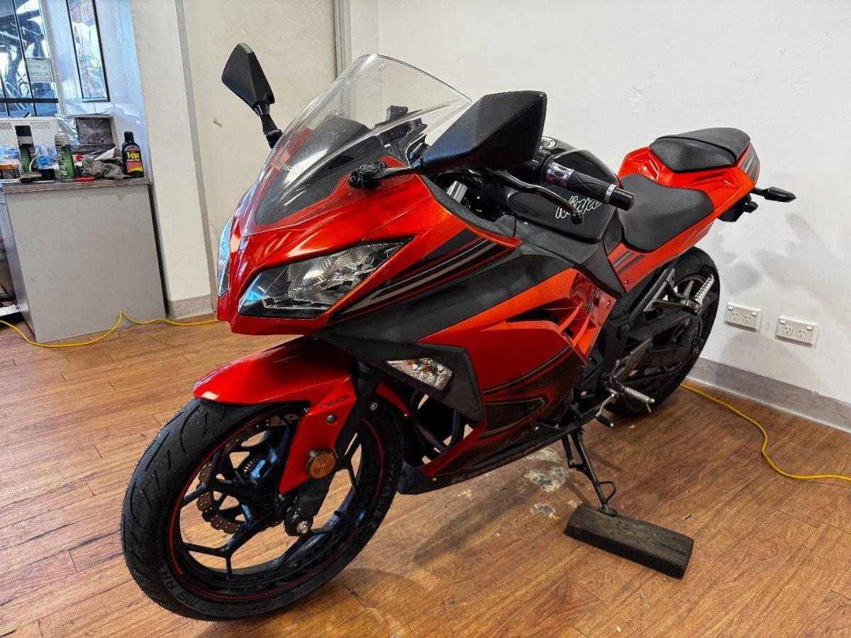 2015 KAWASAKI NINJA 300 ABS SPORTS