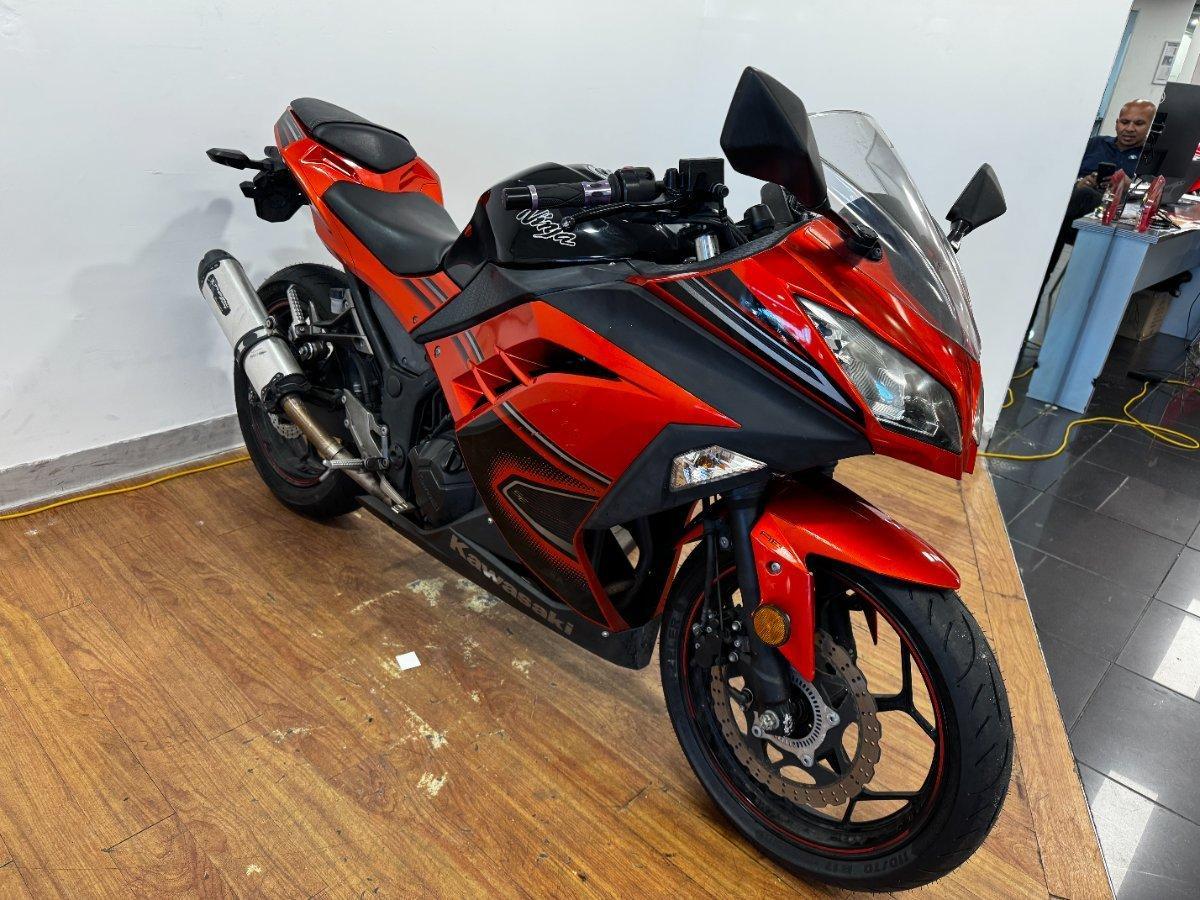 2015 KAWASAKI NINJA 300 ABS SPORTS