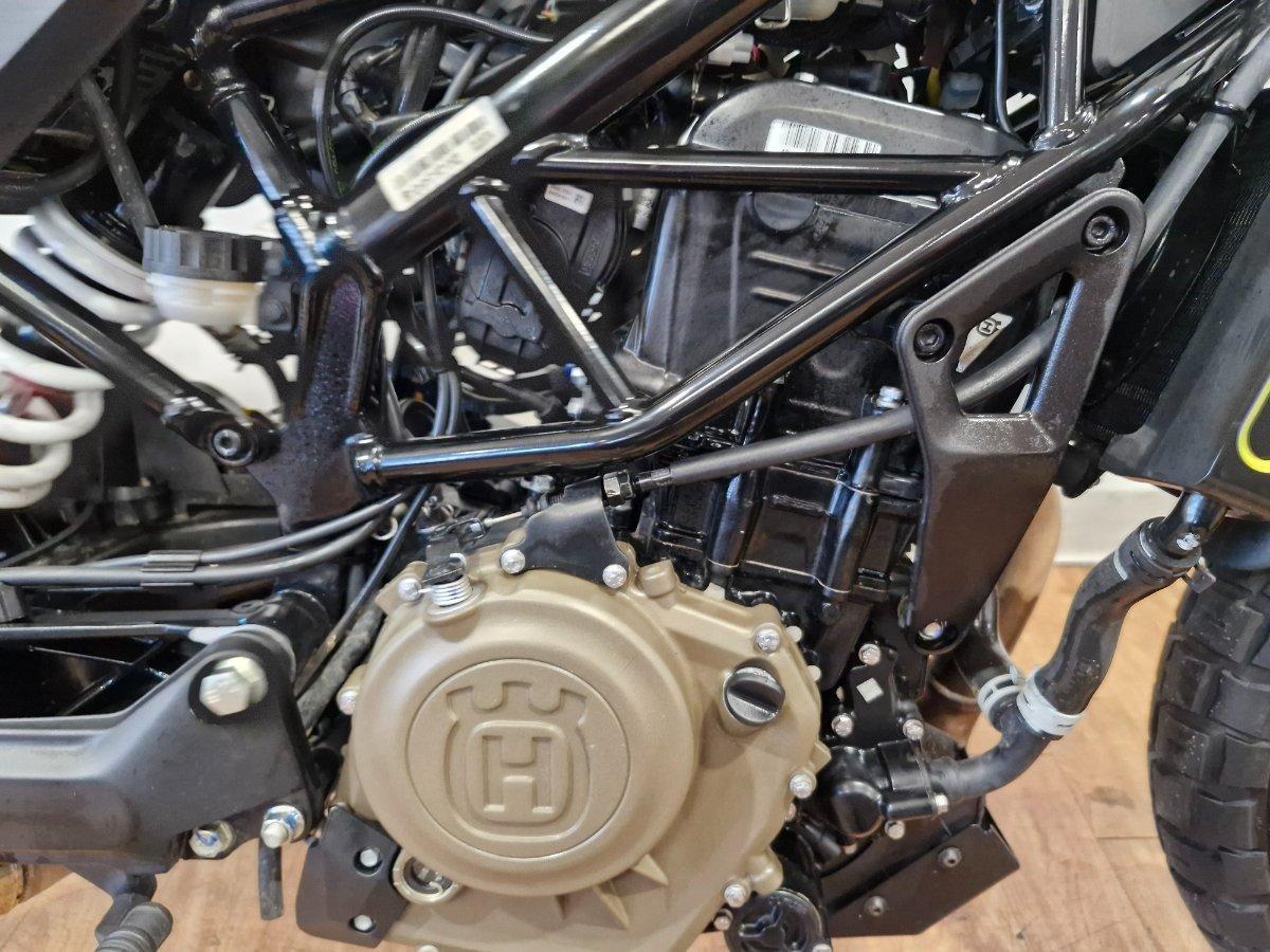 2022 HUSQVARNA SVARTPILEN 401 ROAD