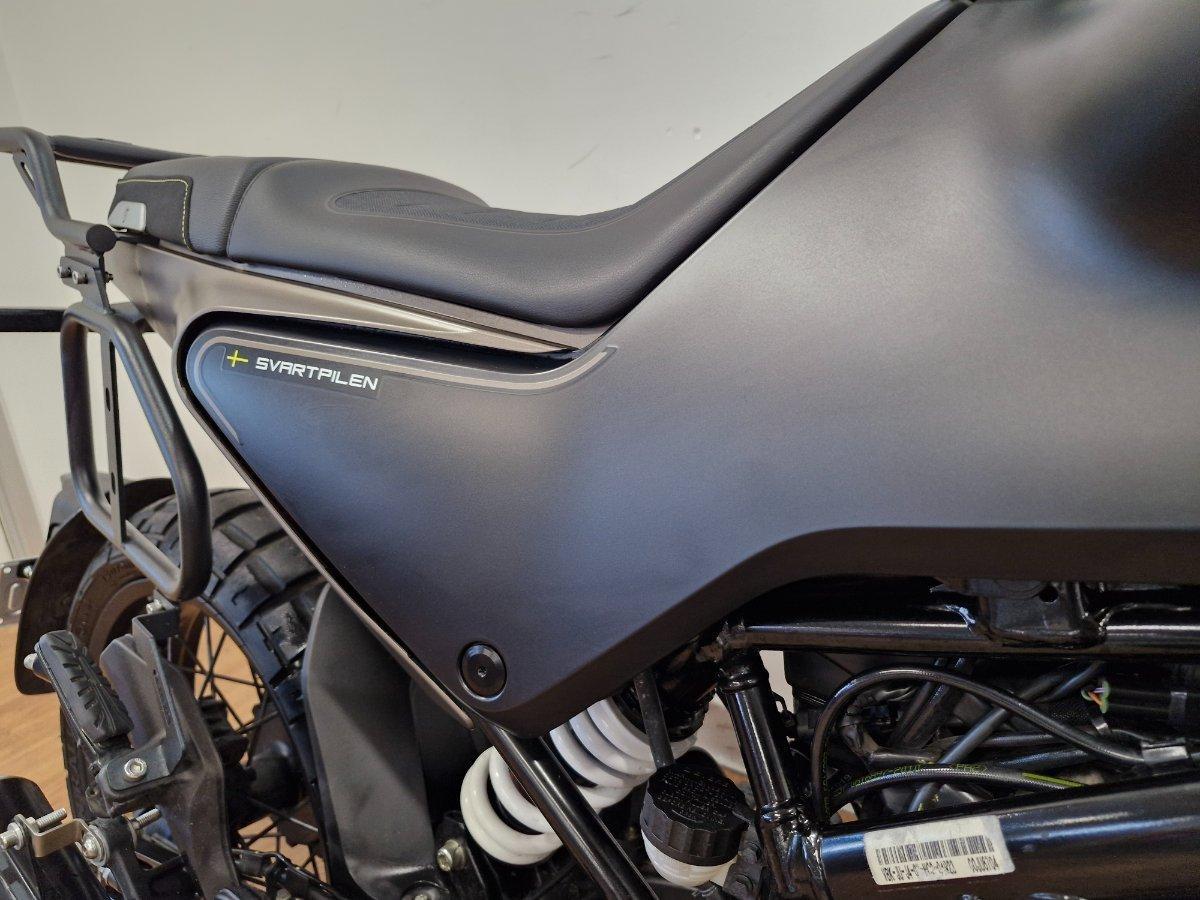 2022 HUSQVARNA SVARTPILEN 401 ROAD