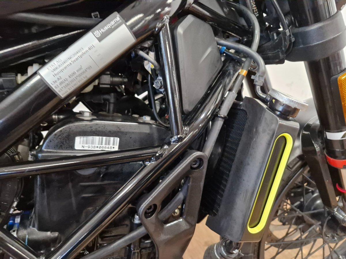 2022 HUSQVARNA SVARTPILEN 401 ROAD