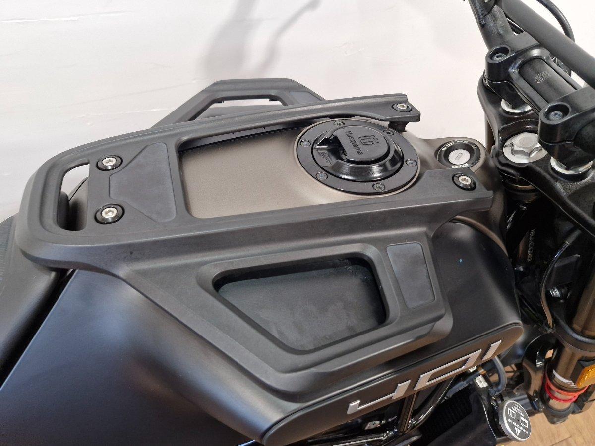 2022 HUSQVARNA SVARTPILEN 401 ROAD
