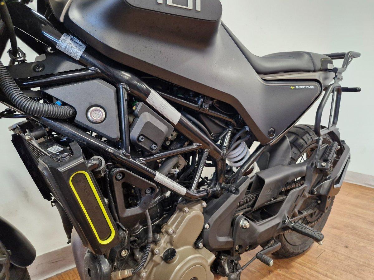 2022 HUSQVARNA SVARTPILEN 401 ROAD