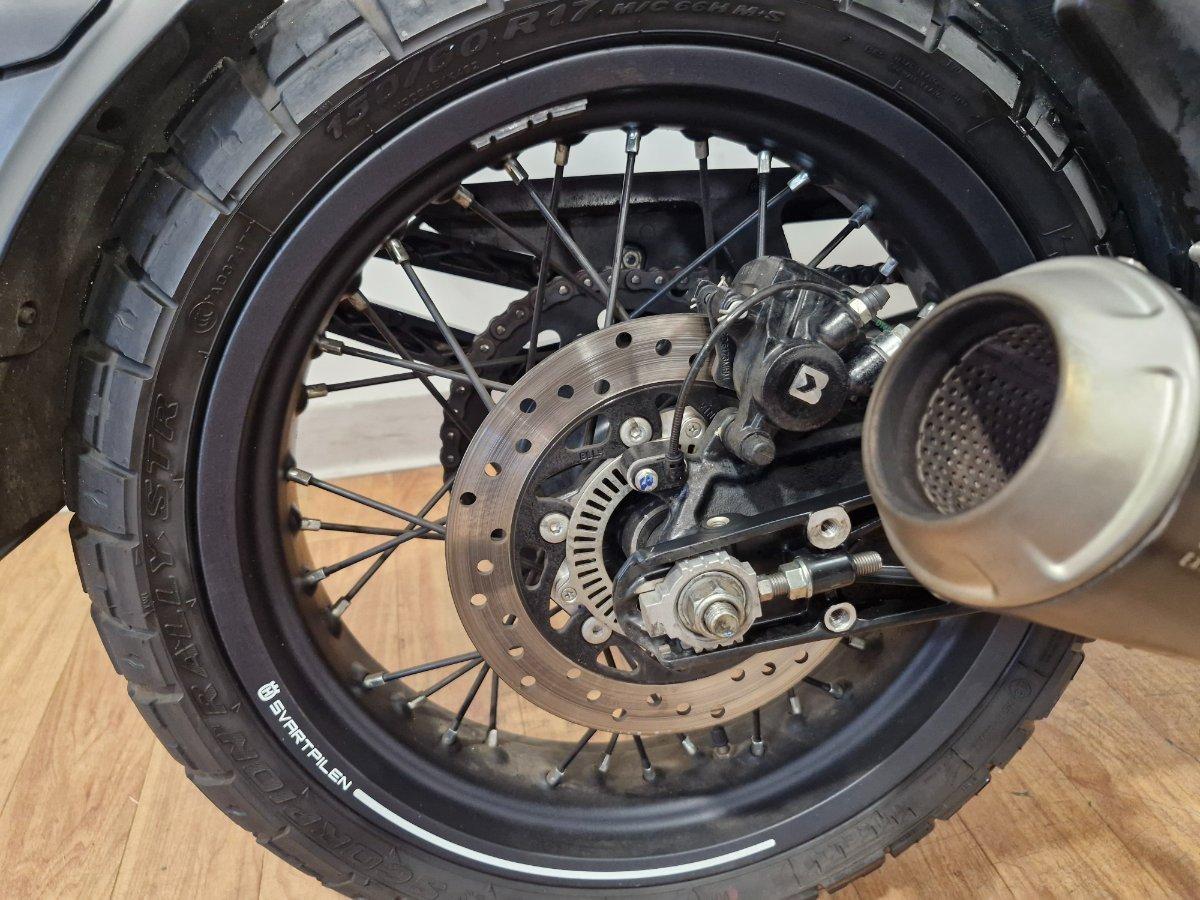 2022 HUSQVARNA SVARTPILEN 401 ROAD