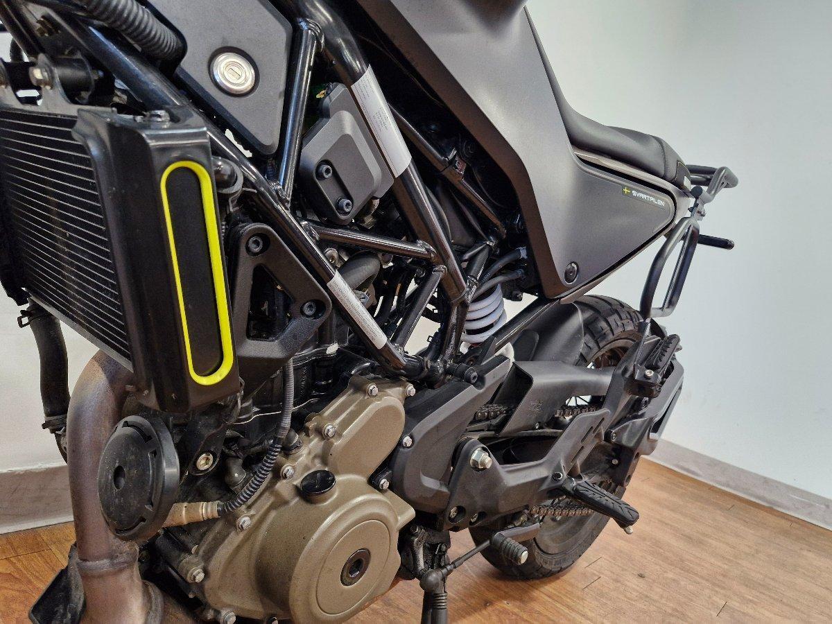2022 HUSQVARNA SVARTPILEN 401 ROAD