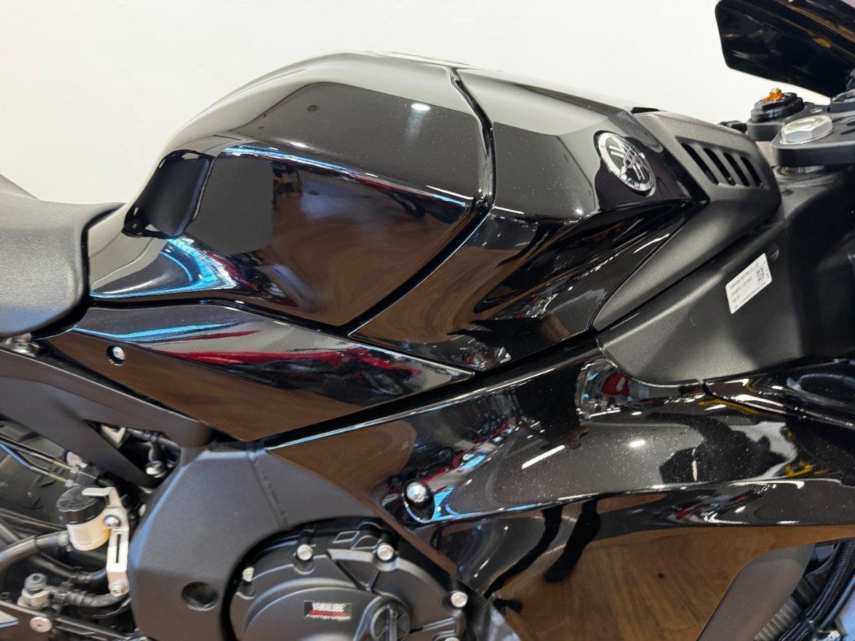 2023 YAMAHA YZF-R1 SPORTS