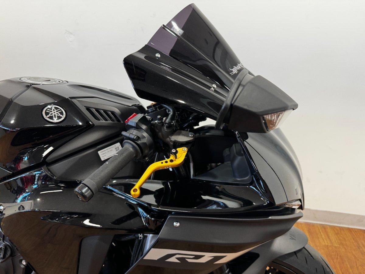 2023 YAMAHA YZF-R1 SPORTS