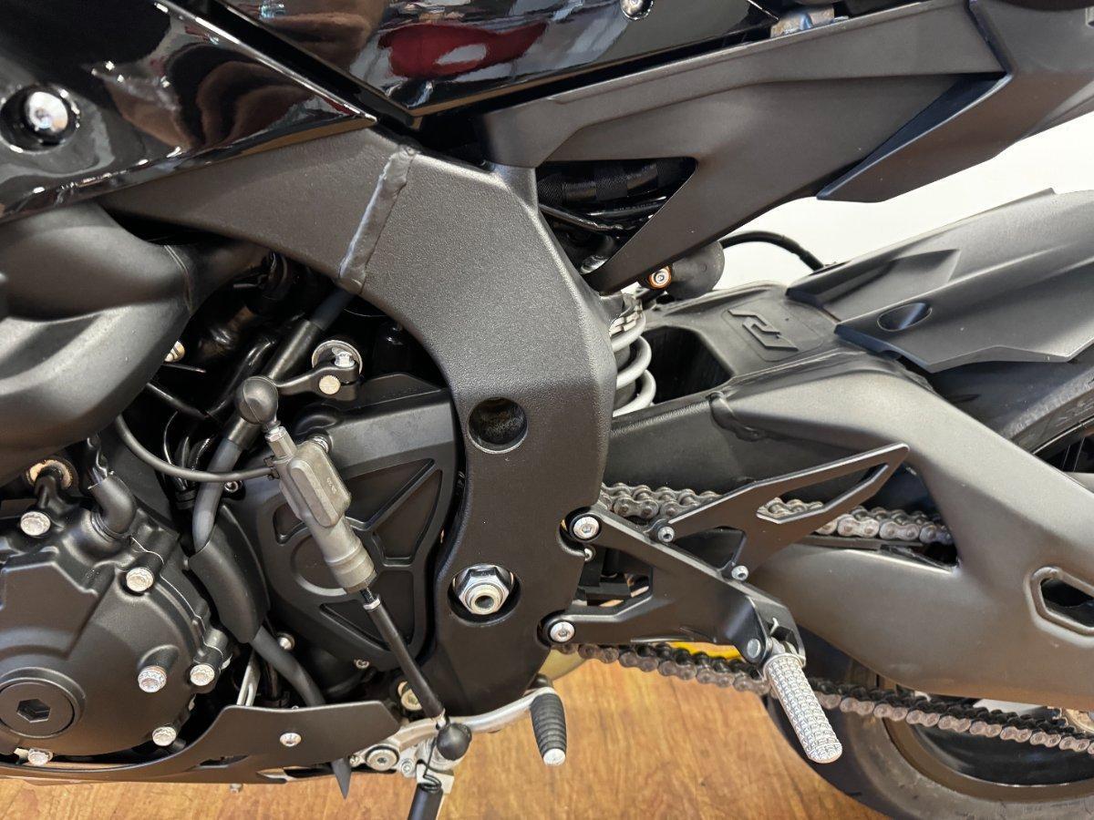 2023 YAMAHA YZF-R1 SPORTS