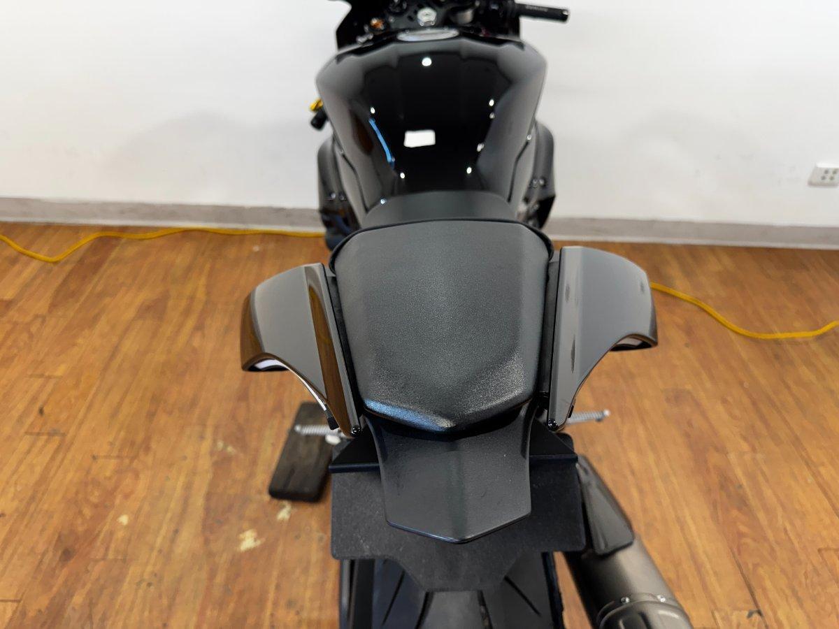 2023 YAMAHA YZF-R1 SPORTS