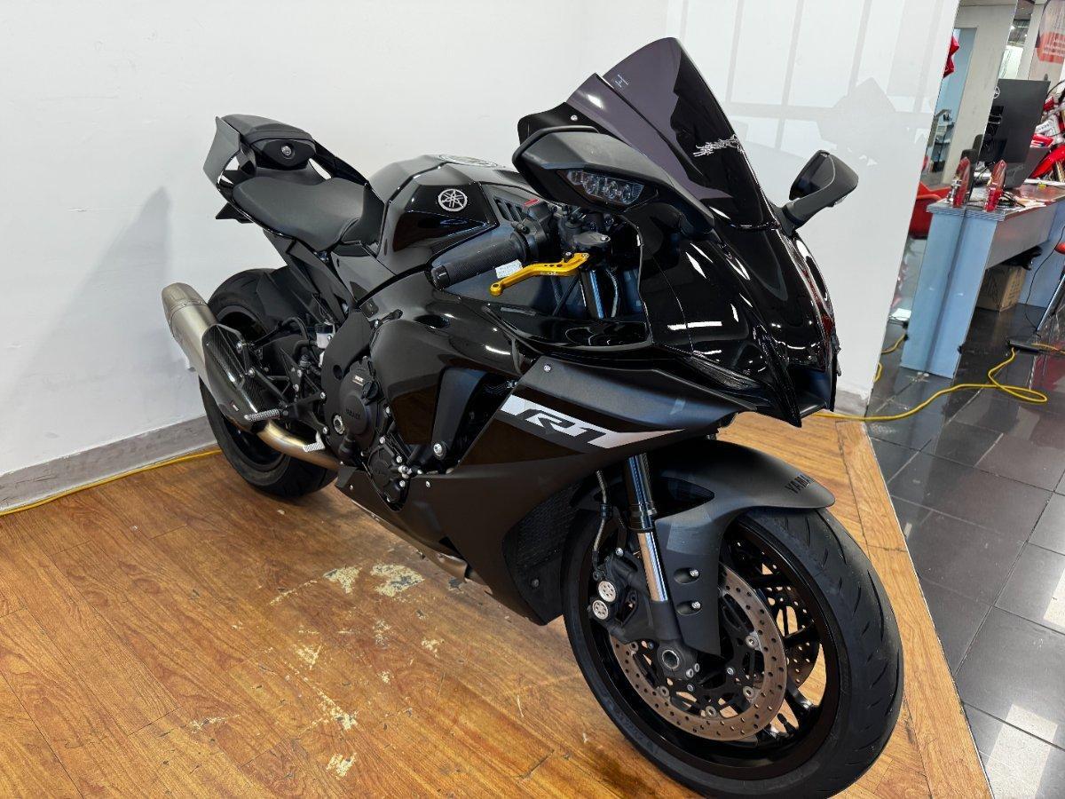 2023 YAMAHA YZF-R1 SPORTS
