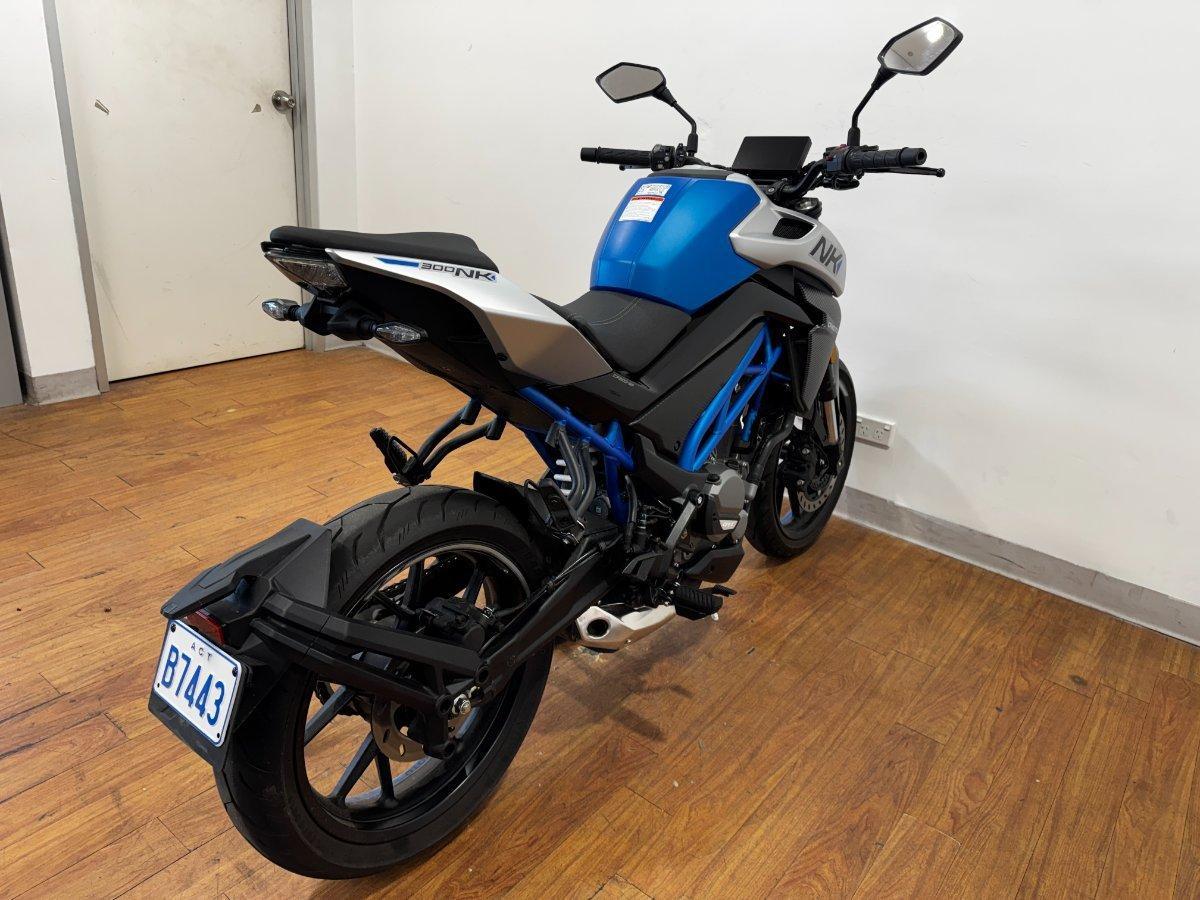 2024 CF MOTO 300 NK ABS ROAD