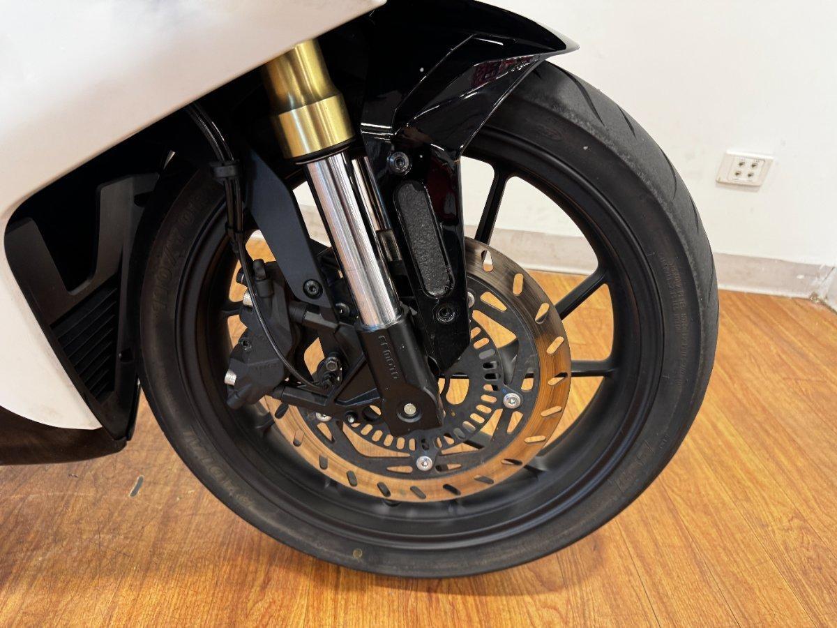 2020 CF MOTO 300 SR ABS ROAD