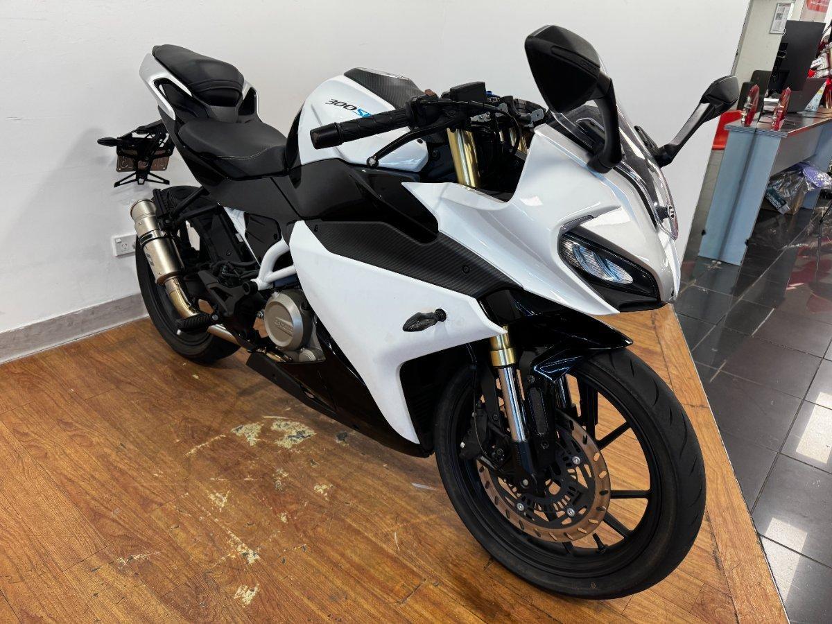 2020 CF MOTO 300 SR ABS ROAD