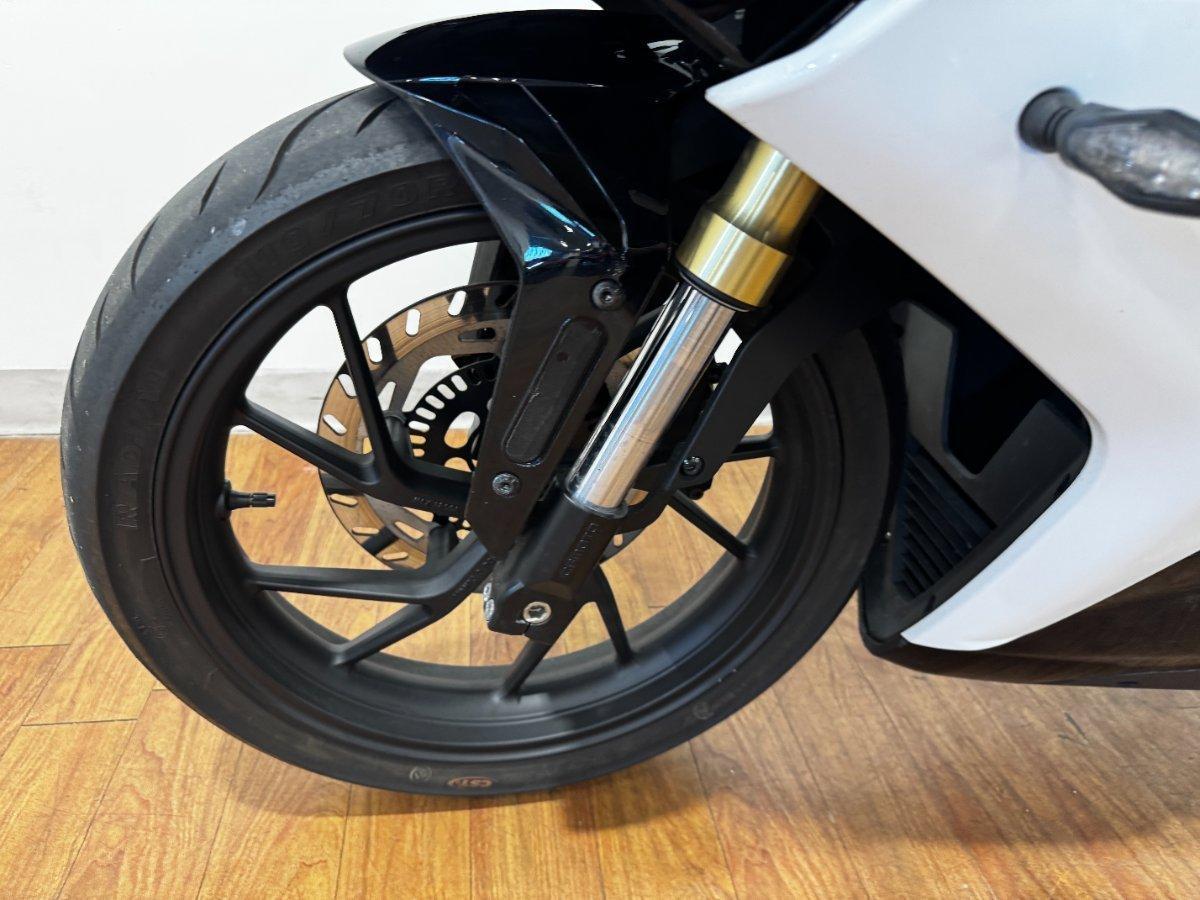 2020 CF MOTO 300 SR ABS ROAD