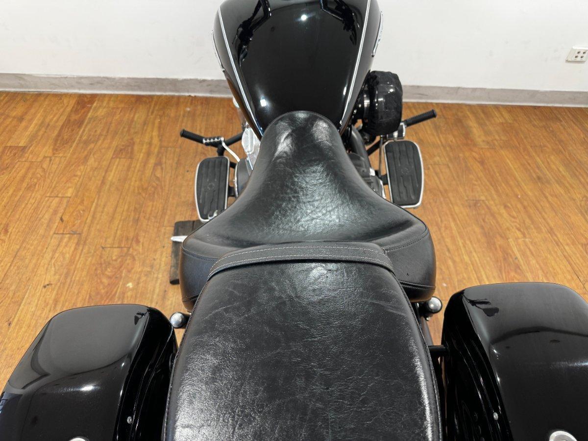 2014 YAMAHA XVS1300A V-STAR CRUISER
