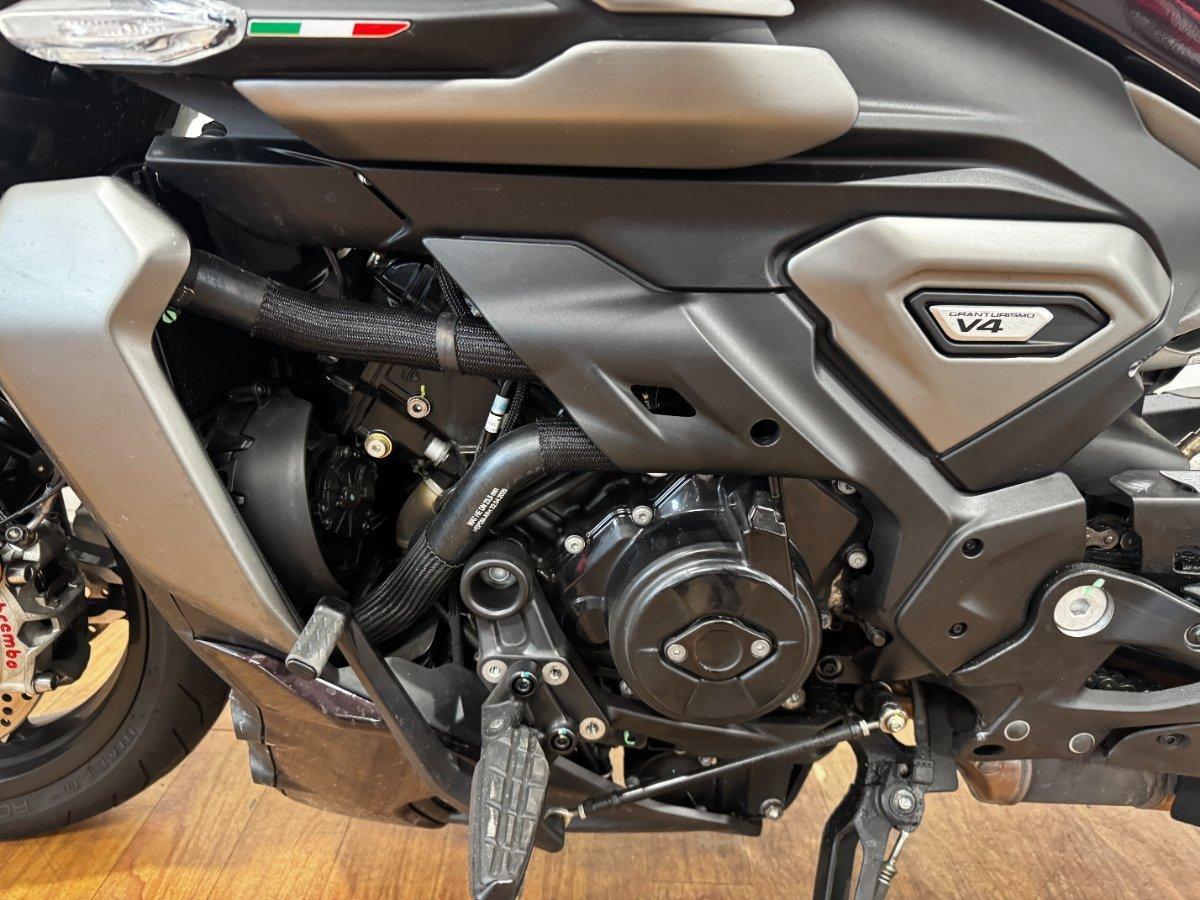 2025 DUCATI XDIAVEL V4 CRUISER