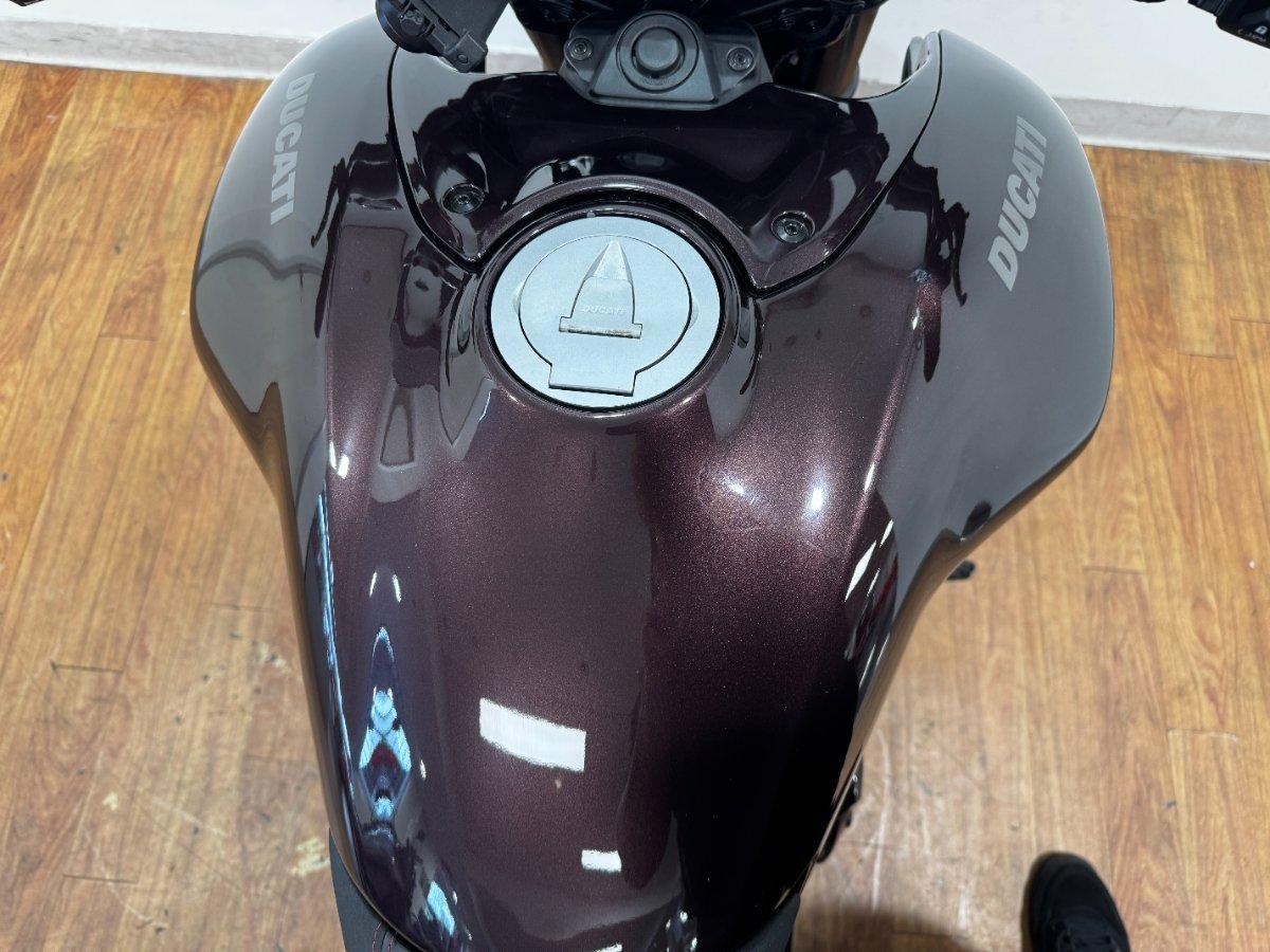2025 DUCATI XDIAVEL V4 CRUISER