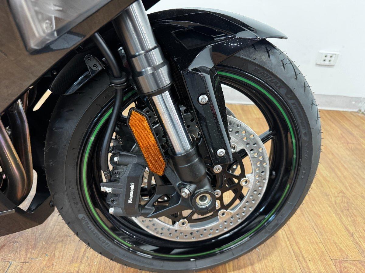 2025 KAWASAKI NINJA 1100SX SPORTS