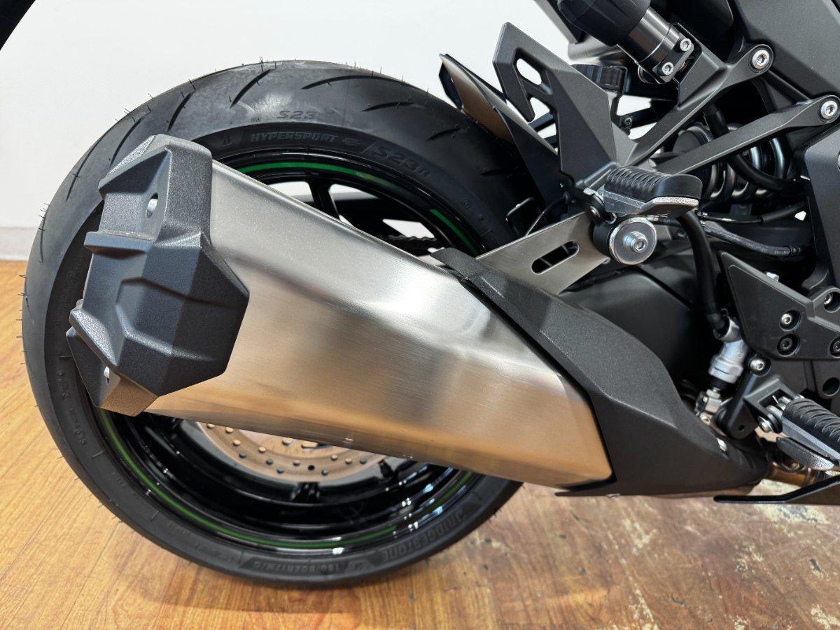 2025 KAWASAKI NINJA 1100SX SPORTS