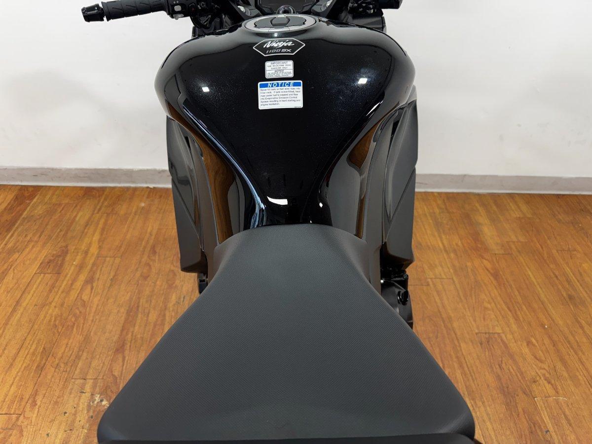 2025 KAWASAKI NINJA 1100SX SPORTS