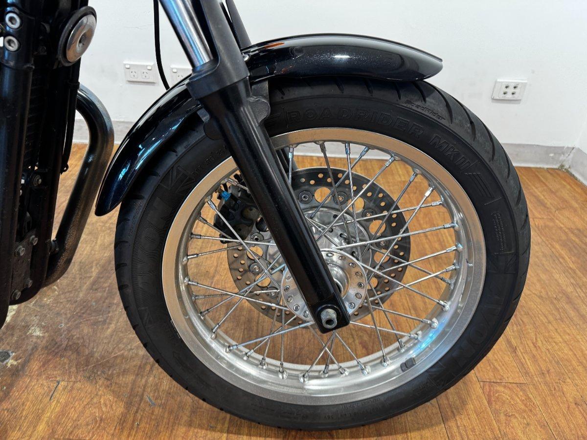 2010 TRIUMPH THRUXTON 900 ROAD