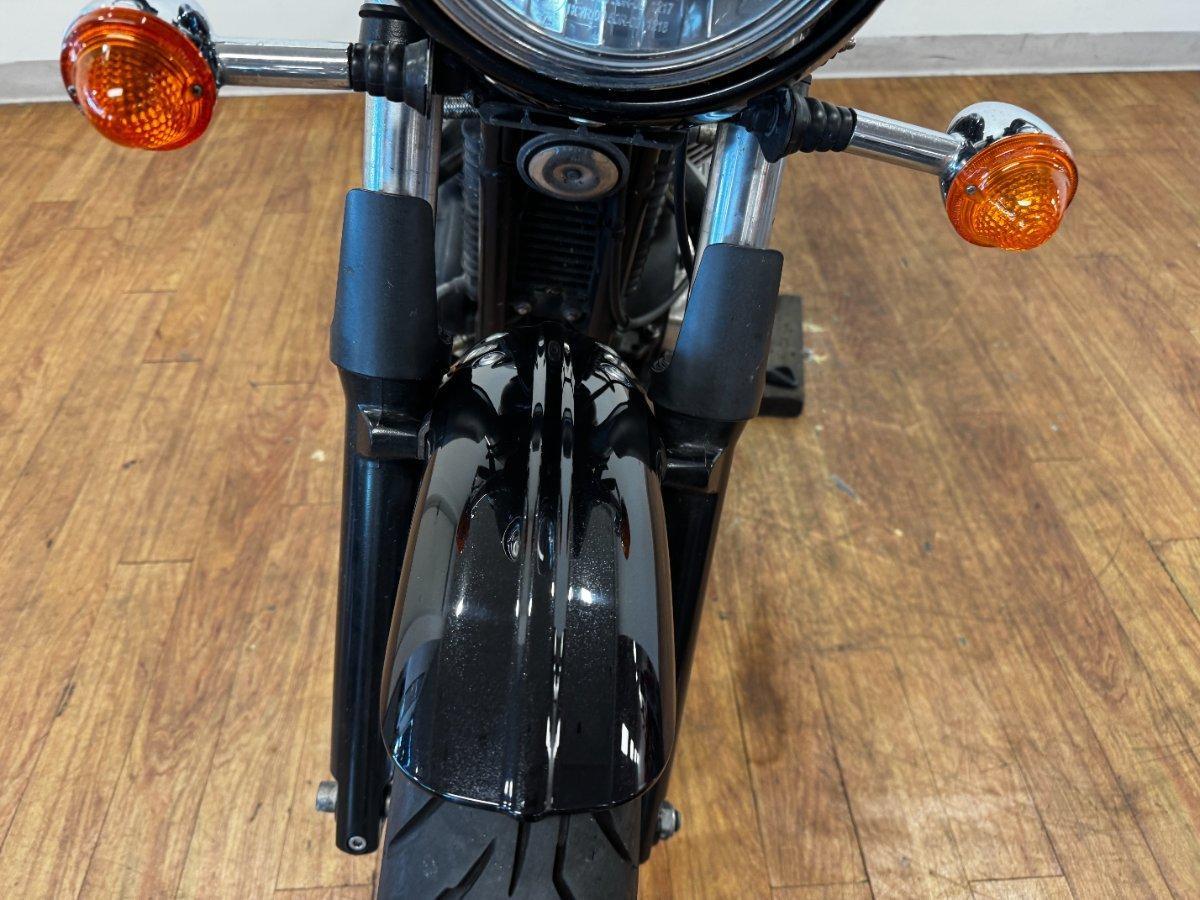 2010 TRIUMPH THRUXTON 900 ROAD