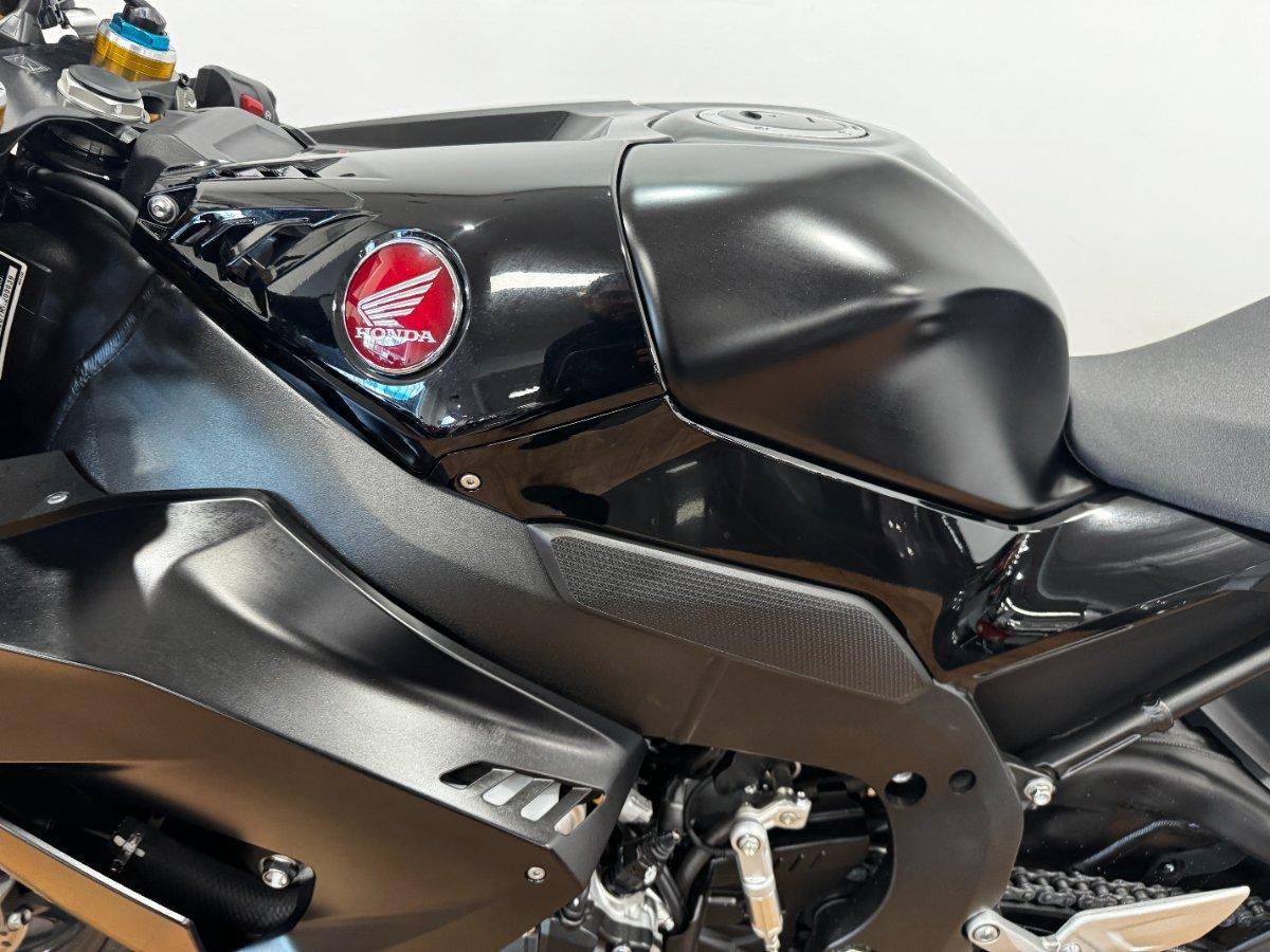 2024 HONDA CBR1000RR-R SP (FIREBLADE) ABS ROAD