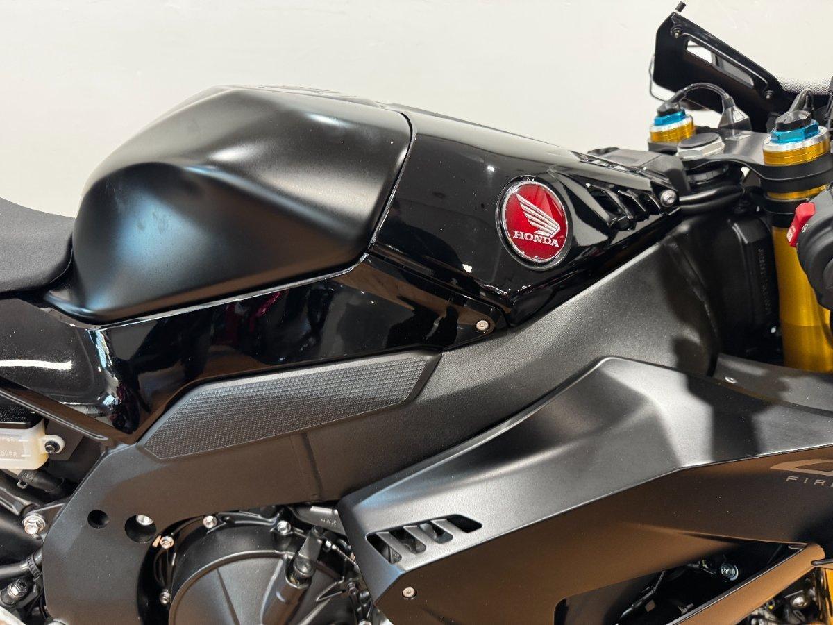 2024 HONDA CBR1000RR-R SP (FIREBLADE) ABS ROAD