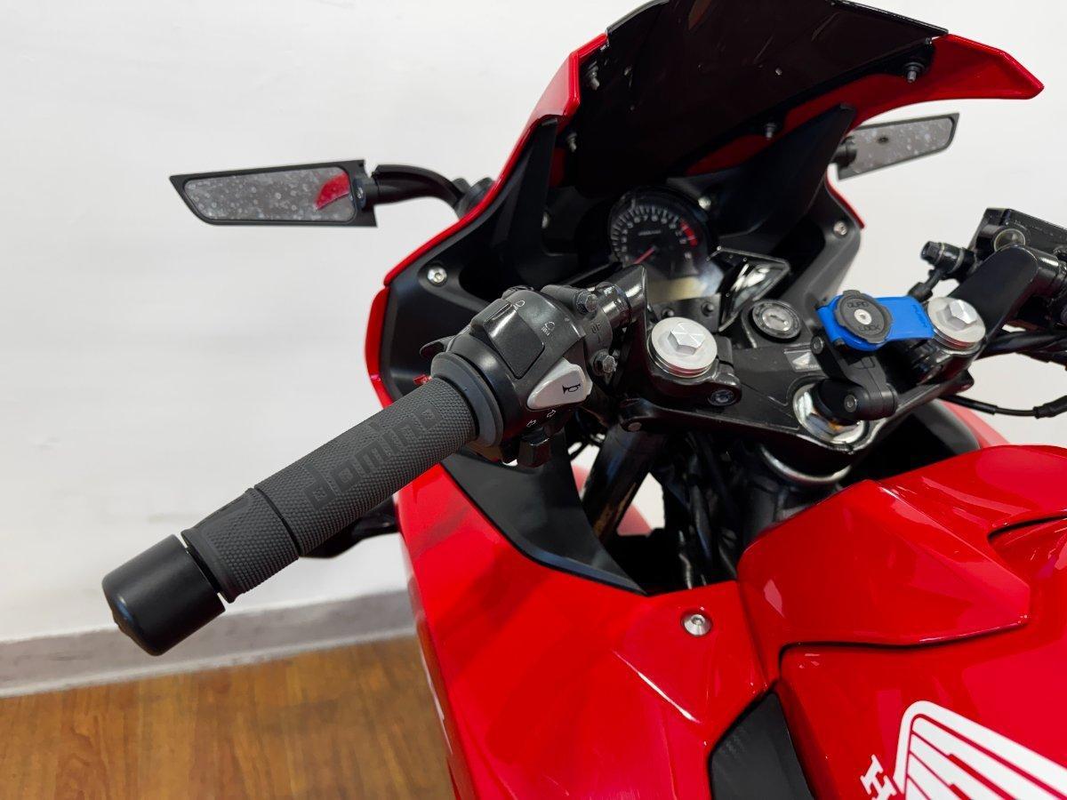 2015 HONDA CBR300R (ABS) ROAD