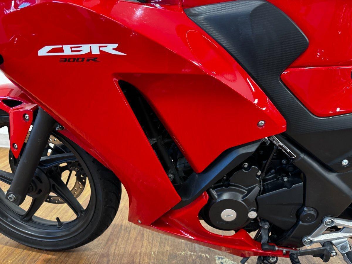 2015 HONDA CBR300R (ABS) ROAD