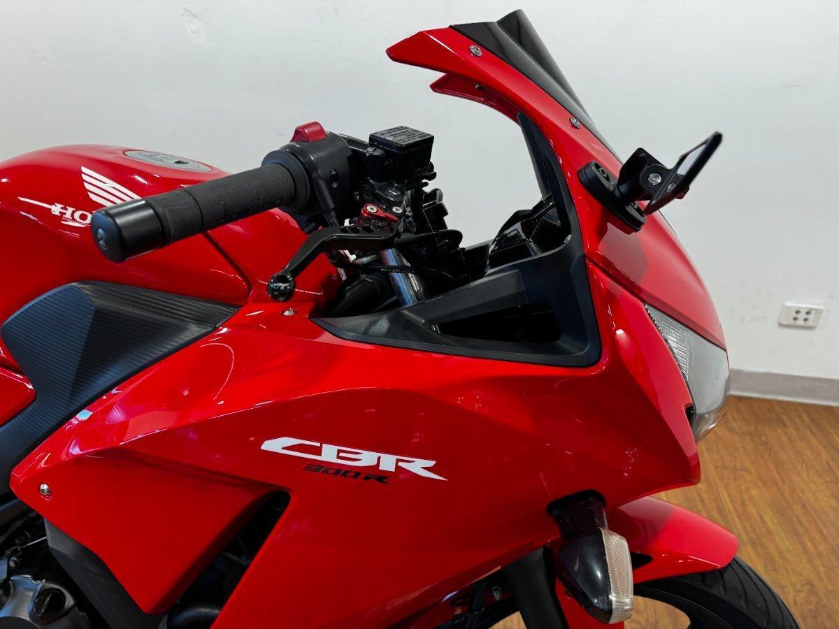 2015 HONDA CBR300R (ABS) ROAD
