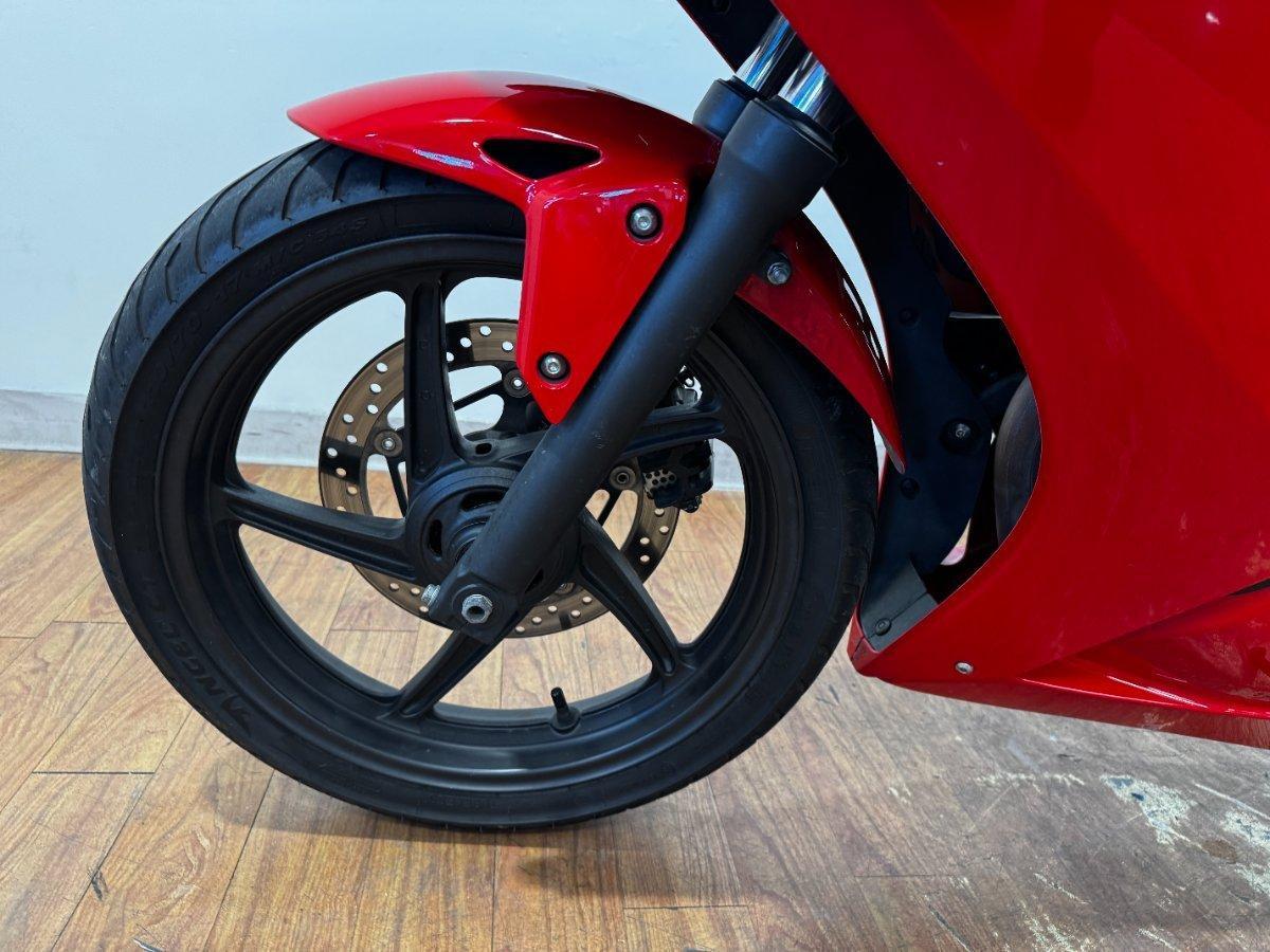 2015 HONDA CBR300R (ABS) ROAD