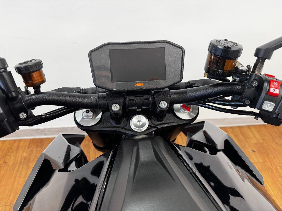 2018 KTM 1290 SUPER DUKE R SPORTS