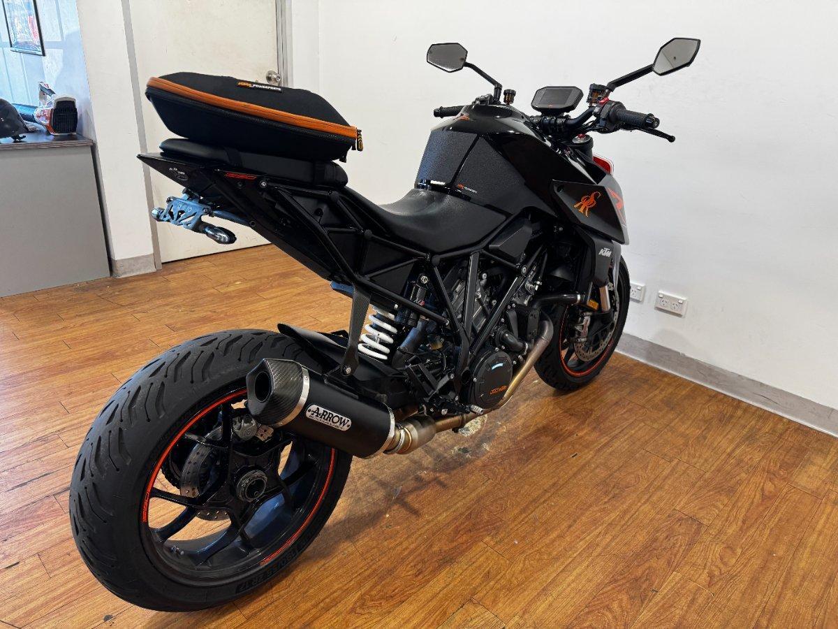 2018 KTM 1290 SUPER DUKE R SPORTS