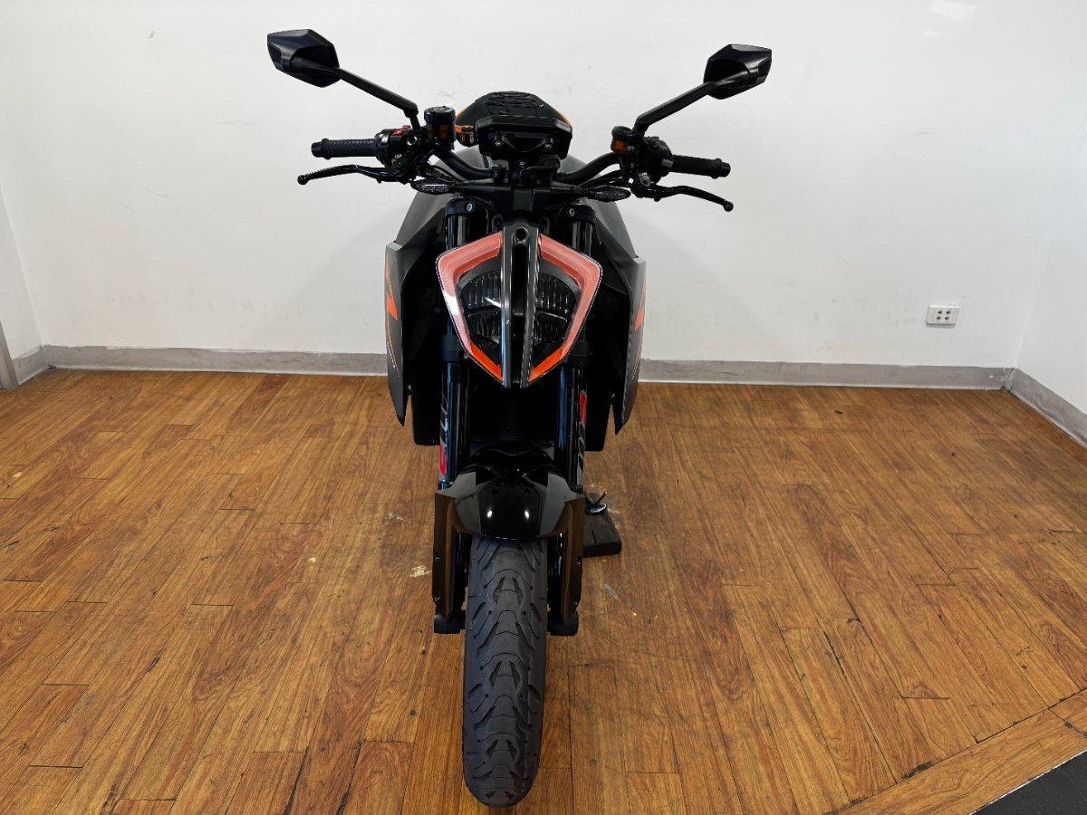 2018 KTM 1290 SUPER DUKE R SPORTS